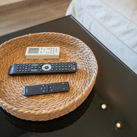 City Oasis: Newly Renovated 2Br Apt In City Center 아테네 외부 사진