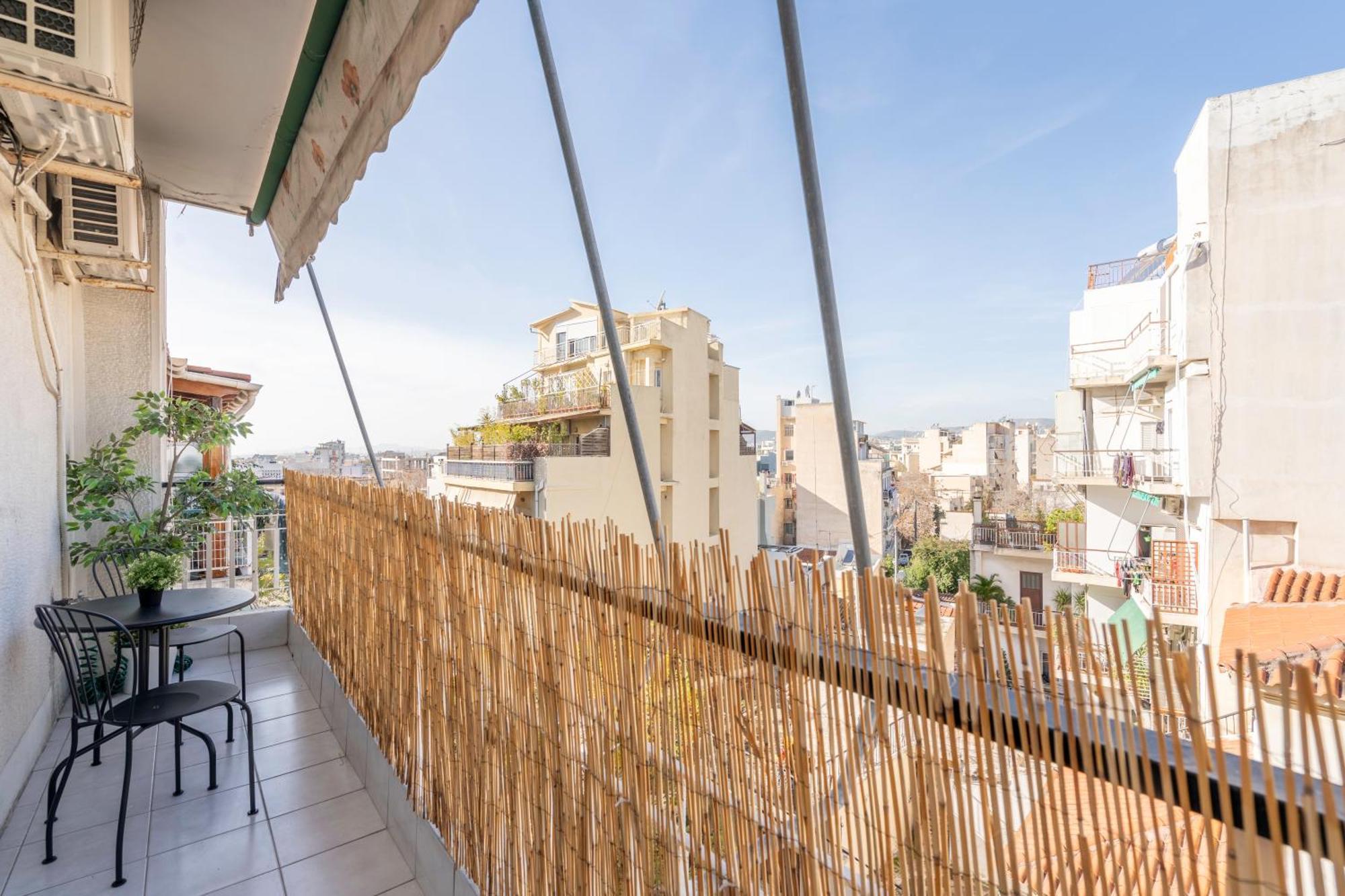 City Oasis: Newly Renovated 2Br Apt In City Center 아테네 외부 사진