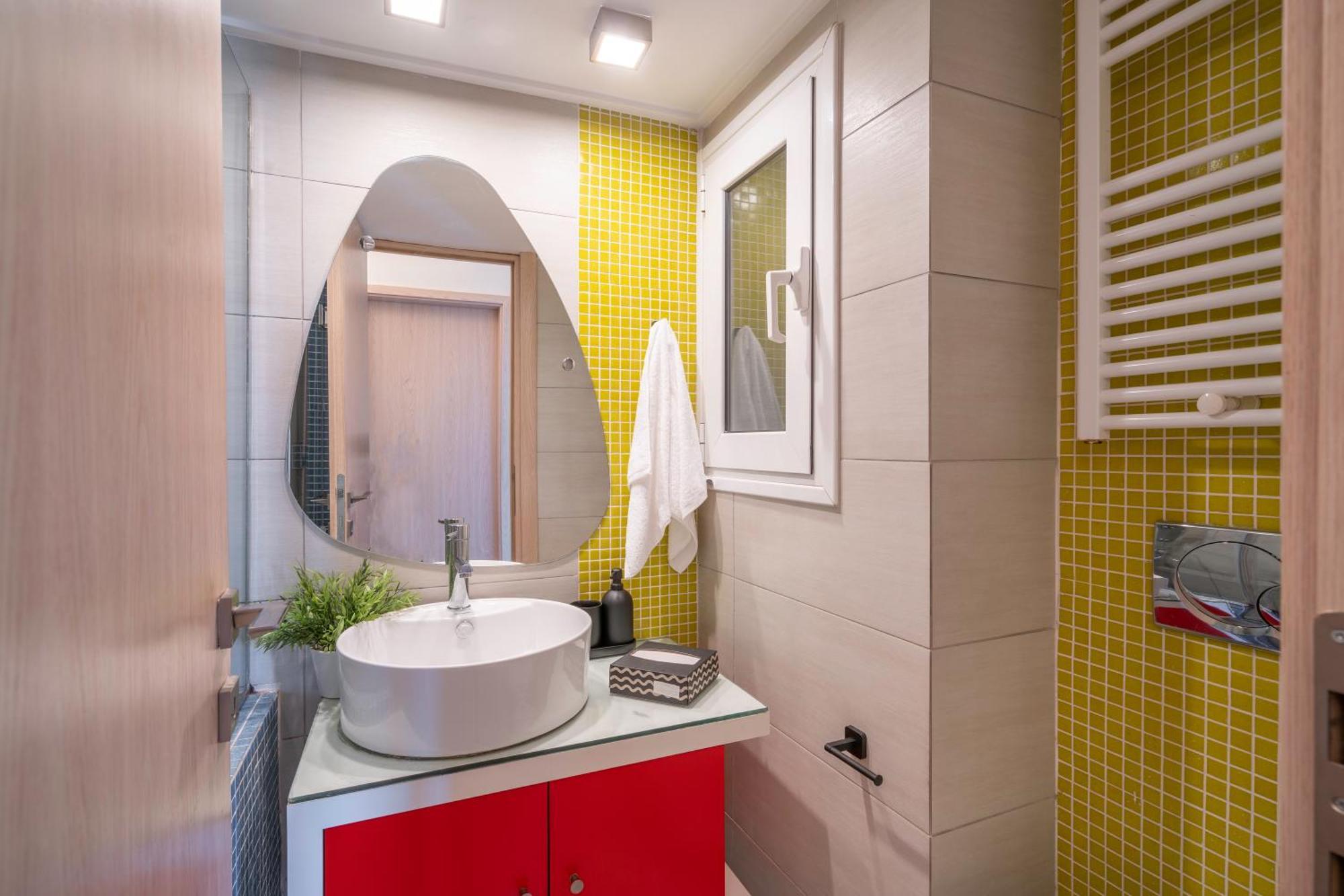 City Oasis: Newly Renovated 2Br Apt In City Center 아테네 외부 사진