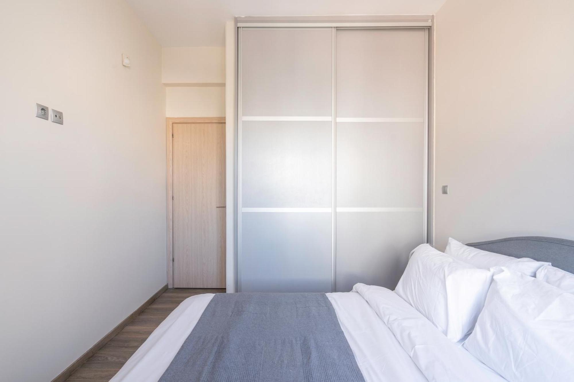 City Oasis: Newly Renovated 2Br Apt In City Center 아테네 외부 사진