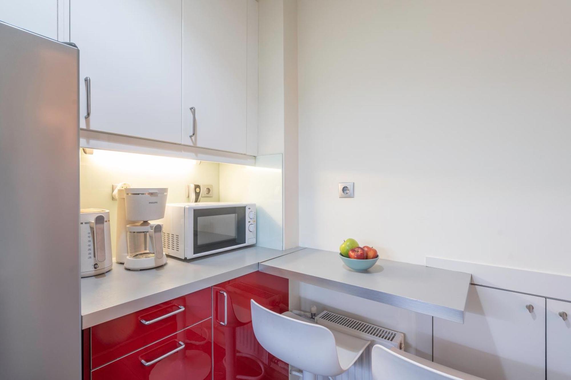 City Oasis: Newly Renovated 2Br Apt In City Center 아테네 외부 사진